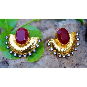 Red Onyx Golden Ear Jackets 